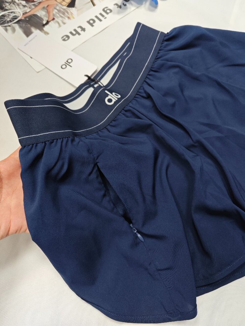 NWT ALO Yoga Match Point Short Navy ๐คโ๏ธ - Picture 3 of 8